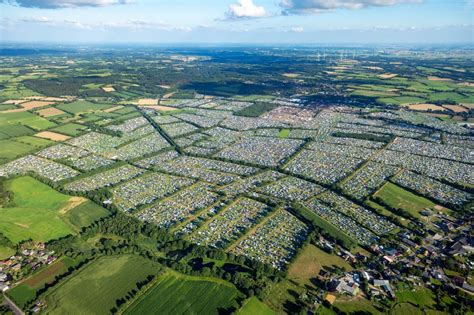 Luftaufnahme Wacken Gelände des Wacken Musik Festival in Wacken im