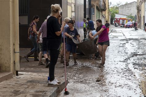 Chuvas Intensas Assolam Espanha E Deixam Dois Mortos