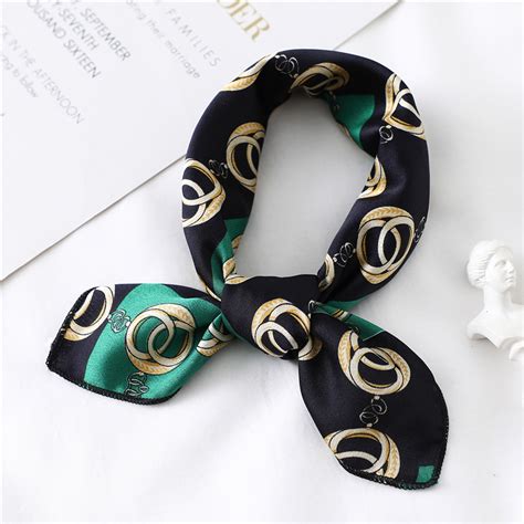 Petit Foulard Femme Noir Soline Miss Foulard N1 En France