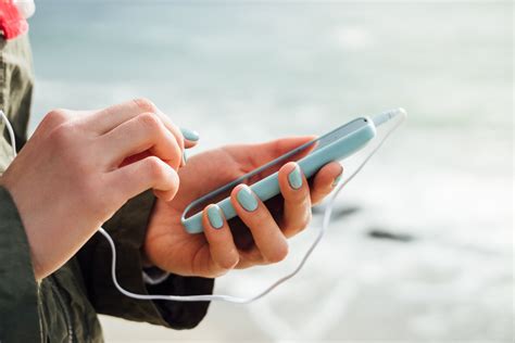 how to clean a headphone jack