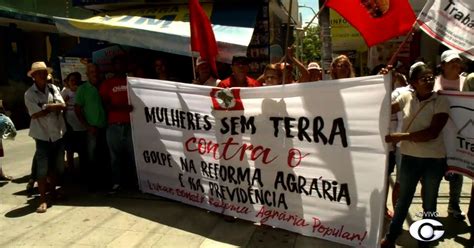 G1 Integrantes de movimentos sociais ocupam sede do Incra em Maceió