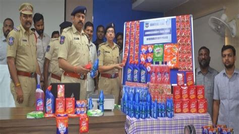 Hyderabad Fake Household Products బ్రాండెడ్ కవర్లలో నాసిరకం సరుకులు హైదరాబాద్ లో నకిలీ దందా