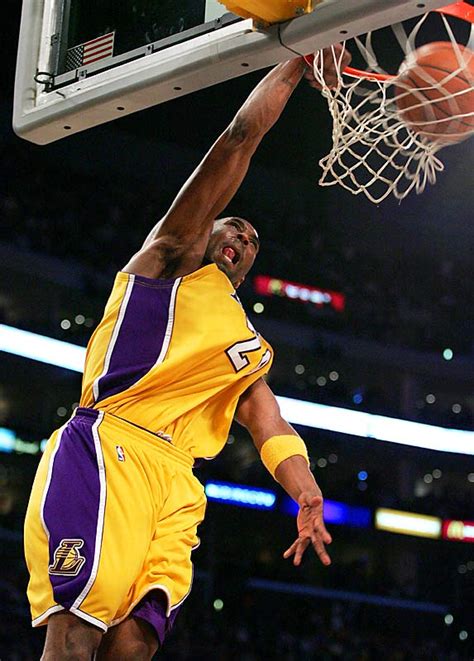 super basketball players: kobe bryant dunks images