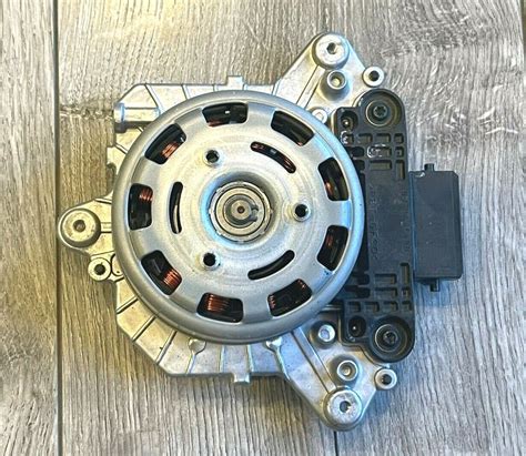 2019 2021 Toyota Corolla Cooling Fan Motor 1636347060 16363 47060 Genuine Oem Ebay