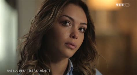 Photo Nabilla Benattia au bord des larmes Son interview dans Sept à