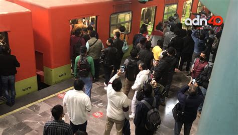 Metro Cdmx Humo Provoca El Desalojo De Usuarios En La Línea 8