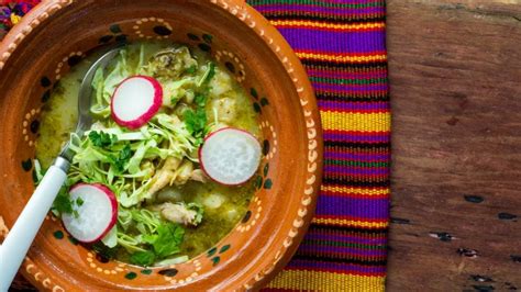 Receta Casera Para Preparar Pozole Verde Y Disfrutarlo En Una Comida