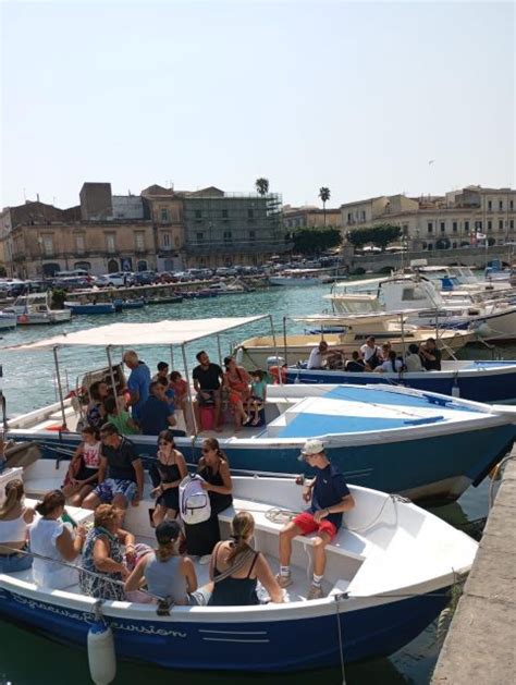 Siracusa Gita In Barca A Ortigia Con Grotte E Pillirina GetYourGuide