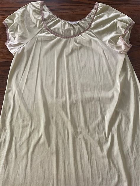 Vintage Vanity Fair Celadon Green Nightgown Gem