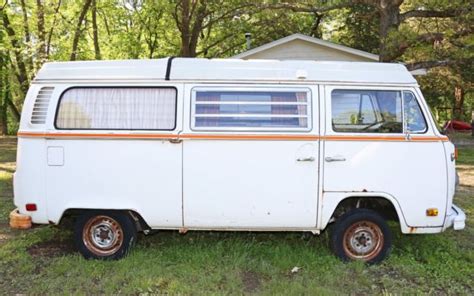 1973 Volkswagen Bus Vanagon Westfalia Campmobile Barn Find