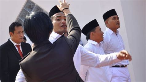 Putra Teroris Amrozi Jadi Pengibar Bendera 17 Agustus Satu Harapan