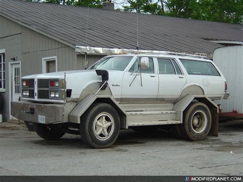 Red Neck Station Wagon Truck