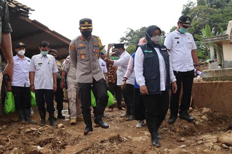 Bupati Bogor Tinjau Langsung Lokasi Banjir Bandang Wilayah Kecamatan