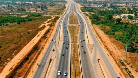 Lagos Calabar Highway Beach Vendors Laud Fg For Giving Property Owners