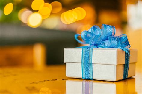 3 Unique Ideas To T Your Employees On New Year