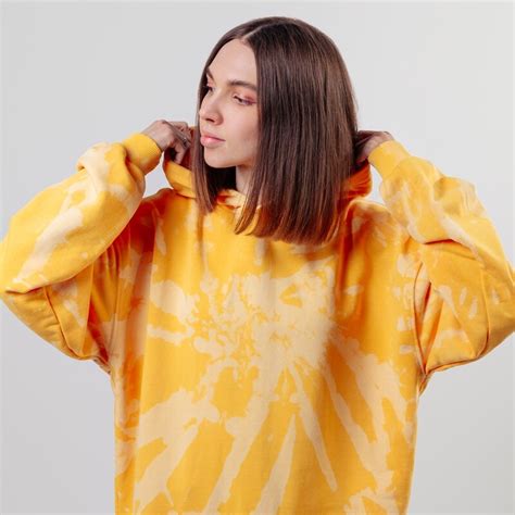 Худи "fam lite" yellow tie dye