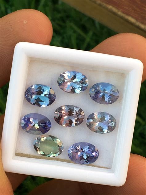 Natural Zoisite Tanzanite Top Quality 8 Pieces Mermaid Peacock Color