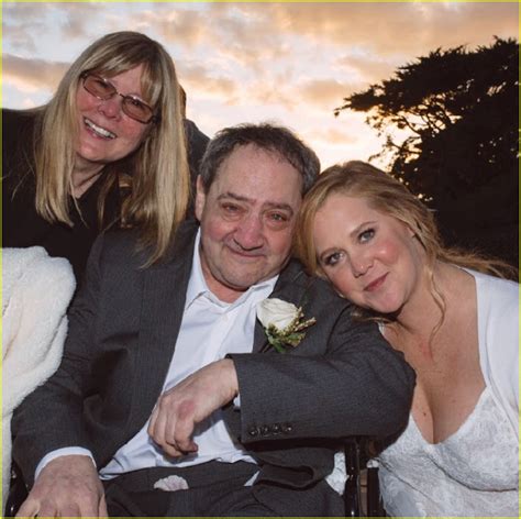 Amy Schumer's Wedding Photos - Jennifer Lawrence & More Celeb Friends ...