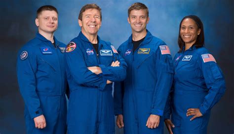 La Nasa Presenta A Los Astronautas De La Misi N Crew Que Ser Lanzada