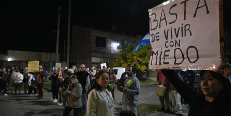 Hartos De La Inseguridad Desde Un Barrio De Santa Fe Convocan A Un