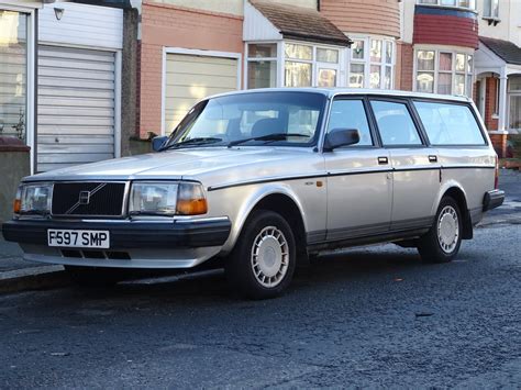 1989 Volvo 240 GL Auto East London Plates Neil Potter Flickr