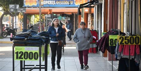 Santa Fe Qu Piensan Los Comerciantes De Avenida Arist Bulo Del Valle