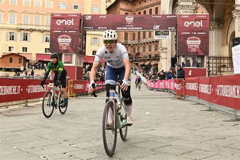 Ireland S Marine Lenehan Wins Gran Fondo Strade Bianche