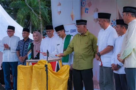 Menparekraf Sumarak Ramadhan Perkuat Ekosistem Pariwisata Halal