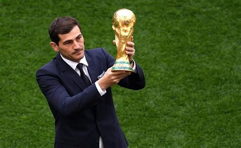 Iker Casillas Se Retira Oficialmente Del Futbol