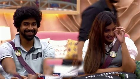 Bigg Boss Tamil 6 Is Queency Trying To Hit On VJ Kathiravan Unseen