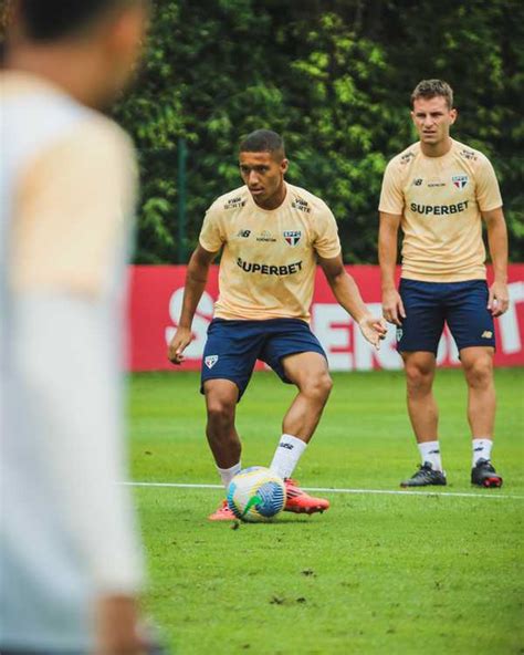 São Paulo anuncia renovação do contrato de Henrique Carmo multa é de R