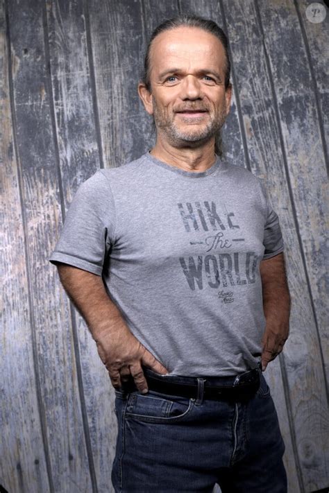 Passe Partout en couple avec sa belle blonde Patricia qui est la belle mère d une autre star