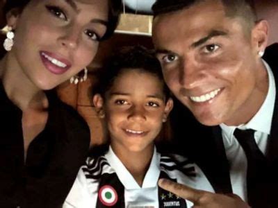 Ce Surpriza I A Facut Ronaldo Lui Cristiano Jr De Ziua Lui Fiul Cel