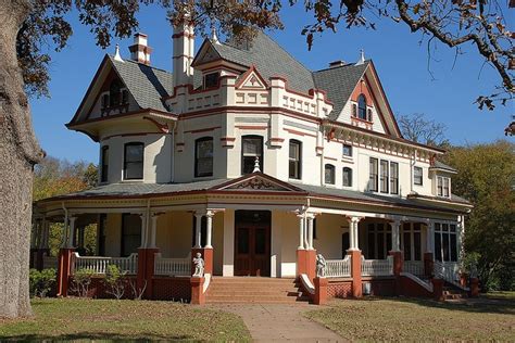 Tyler Tx Victorian Home I Remember I Sat On The Roof Of This House And