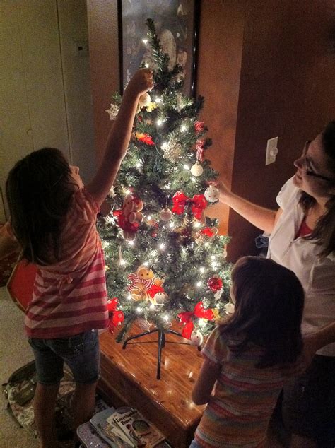 Decorating Our Christmas Tree Lee Bennett Flickr