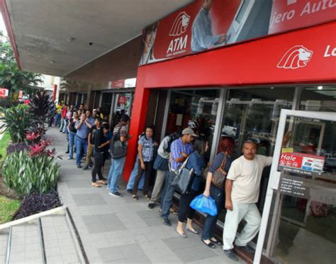 Capitalinos Abarrotaron Los Bancos Este Lunes