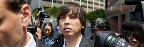 大谷翔平元通訳 水原一平被告、裁判所で無言貫く 本執筆質問に反応 文春オンライン