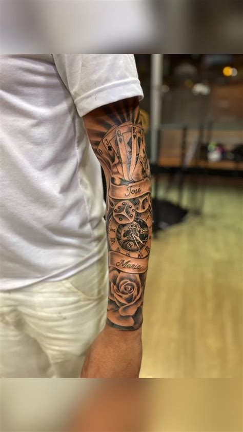 Fechamento de braço Tatuagem relogio rosas Tatuagens de cartas