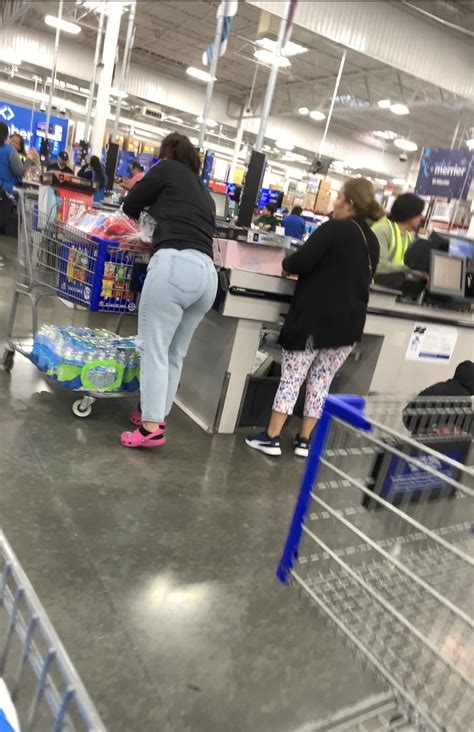 Yong Milf With An Ass Tight Jeans Forum