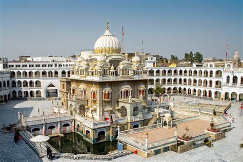 Gurdwara Panja Sahib, Hasan Abdal, Punjab | By Abdul Qadir Memon ...