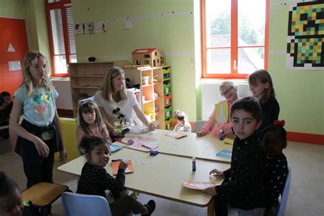 La Bâtie Montgascon Les enfants samusent bien au centre de loisirs