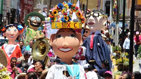 Celebra Atlixco El Desfile De Mojigangas