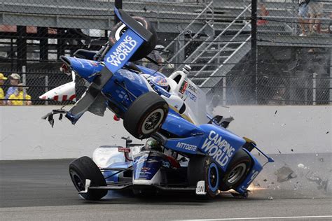 Video: Watch Scott Dixon's terrifying Indy 500 crash - Los Angeles Times