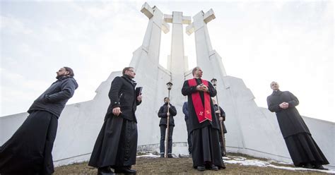 Trijų Kryžių Kalnas Žmonėslt