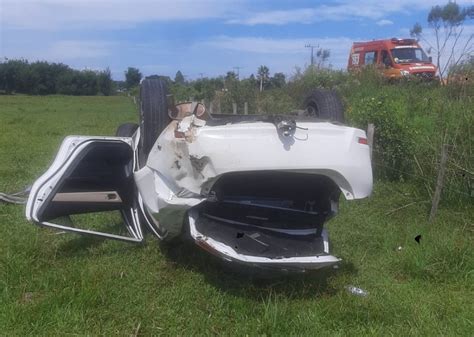 Capotamento Deixou M E E Filha Feridas Em Passo De Torres A Folha Torres