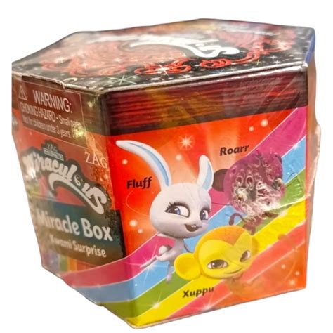 Playmate Toys Zag Toys Miraculous Ladybug Chase Glitter Kwami Box