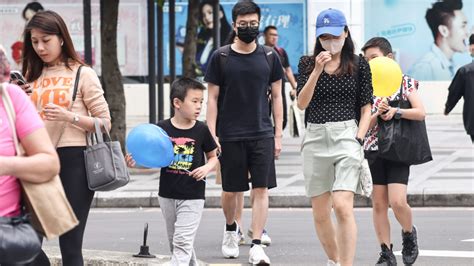 今起陽光露臉氣溫升 母親節鋒面報到梅雨炸全台 交通 太報 Taisounds