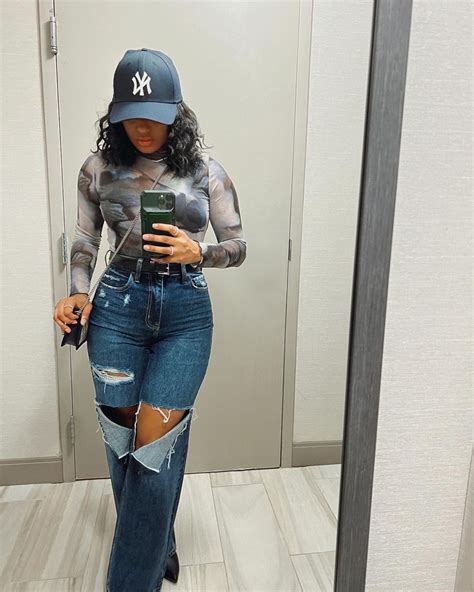 New York Outfits Yankees Hat Teyana Taylor Outfits With Hats World