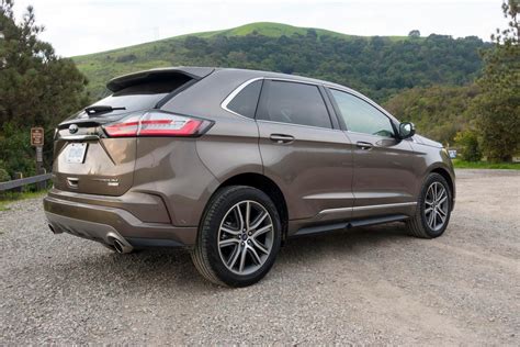 2019 Ford Edge Takes Few Risks Cnet