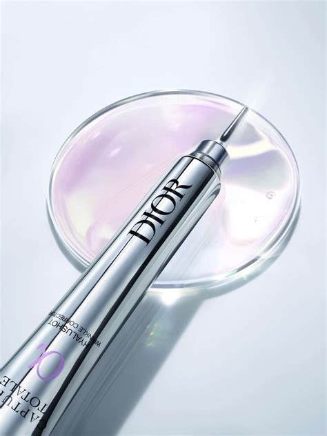 Dior Capture Totale Hyalushot Rimpolpa Come Un Filler Nuvole Di